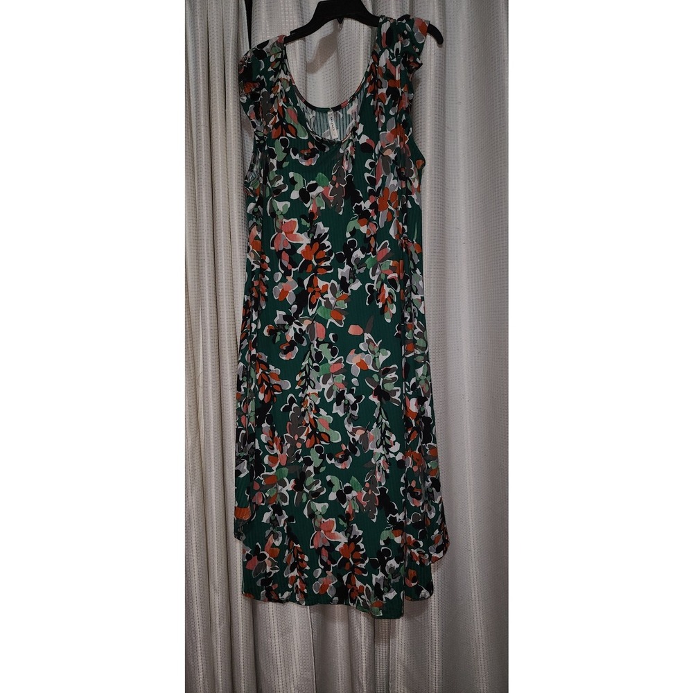 Emerald plus size mini sleeve dress - Picture 3 of 7